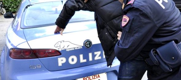 Polizia di Genova impegnata in furti, decreto anti-contagio, reati di mafia e anarchici