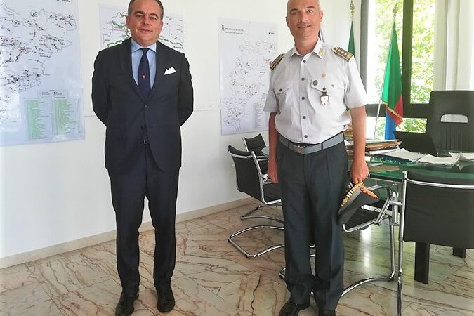 Guardia Finanza Savona. Col. Salvo nuovo comandante incontra il presidente della Provincia Olivieri