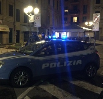 Pattuglione della Polizia nel savonese, 50 persone controllate