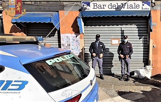 Genova cronaca breve. Bar chiuso per 15 giorni, varie sanzioni per norme anticovid, altro bar chiuso 5 giorni