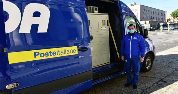 2400 dosi di vaccino AstraZeneca al San Paolo Savona