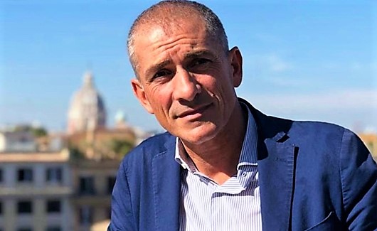 Medici, Costa: “Sì a scudo penale per tutelare chi vaccina”