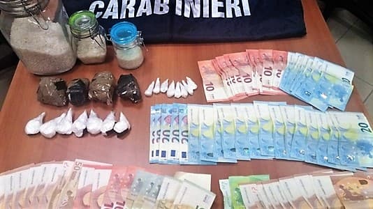 Savona, beccato un 34enne con circa tre etti di cocaina e tanto denaro