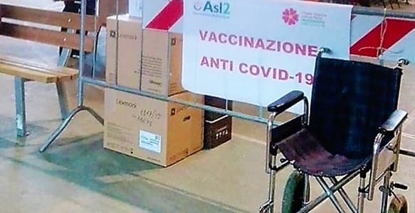 Liguria vaccini dal 23 al 29 agosto per fascia 12/18 e personale scolastico