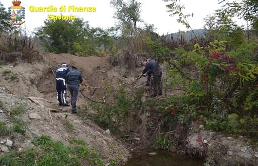 Sequestrate discariche abusive a Millesimo, Altare, Cisano, Finale Ligure