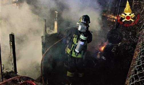 Due interventi dei Vigili del fuoco al casello Genova Ovest e via Vezzani