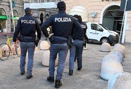 Arriva la Polizia per una lite e trova 380 gr di marijuana, 2 arresti