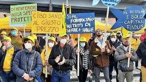 Agricoltori 1 e pescatori in centinaia a Genova