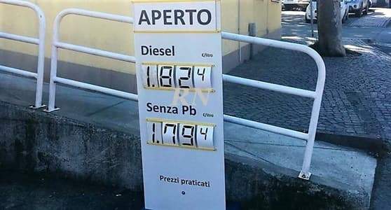 Aumento prezzi carburanti, ministro Cingolani sentito in Procura