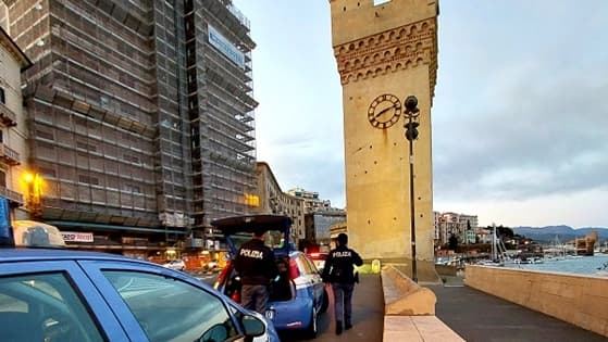 Arresto in centro a Savona e sequestro di sette dosi di cocaina