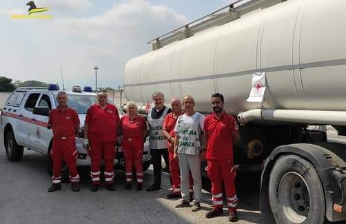 Croce Rossa riceve due camion e 28mila lt gasolio sequestrati dalla Finanza Asti