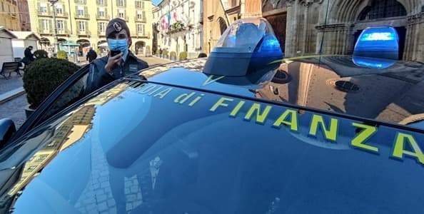 Decine di lavoratori in nero scoperti dalla Finanza di Savona