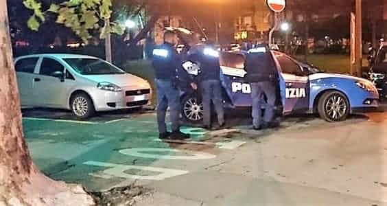 Botte in piazza del Popolo a Savona: uno al pronto soccorso