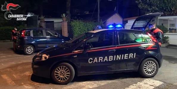 Arrestati giovani di 23 e 34 anni dopo furto a negozio di bricolage