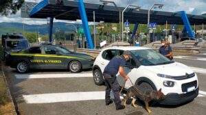 Savona 1 blitz contro lo spaccio di cocaina, 3 arresti e 1 divieto