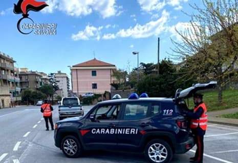 Getta 12 dosi di cocaina, arrestato dai carabinieri di Borghetto