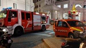 Genova 3 incendio a Principe