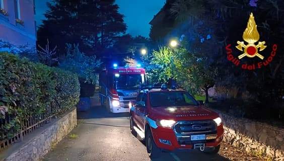 Fiamme in una abitazione di Genova in via Pirandello