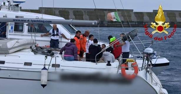 Soccorsa imbarcazione ad Arenzano per malore dello skipper