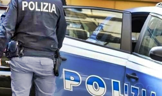 Beccato 16enne con hashish e cocaina a Genova, arrestato