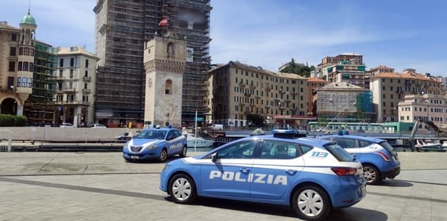 Savona erano l’incubo delle donne sole in auto, due arrestati