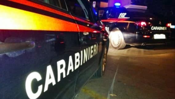 Saltano l’alt dei carabinieri ma presi con 145 kg di cocaina in porto a Genova