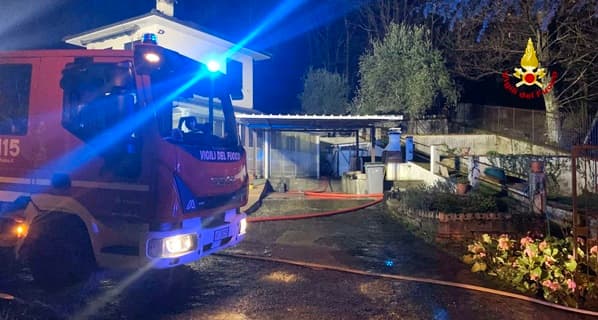 Brucia cantina in Val Fontanabuona, paura per una bombola – VIDEO