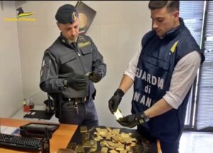 Alessandria sequestrati preziosi valore 800 mila euro 1