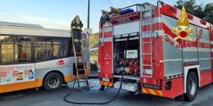Genova bus incendiato 3