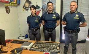 Alessandria sequestrati lingotti di oro puro 1