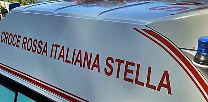 Incidente sulla SS334 del Sassello a Stella, motociclista 19enne ferito