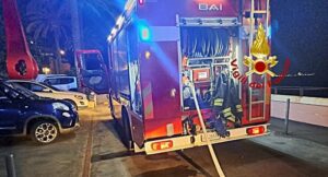 Incendio in una abitazione di Genova evacuato il palazzo 1