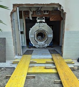 San Paolo Savona rimosso un magnete da 3000 kg dall’Ospedale 1