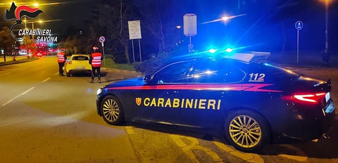 Fermato per un controllo aggredisce i Carabinieri in Valbormida, 38enne arrestato