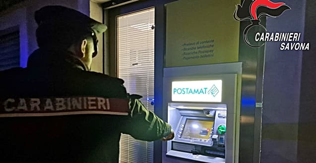 Beccato il ladro seriale degli sportelli Atm nelle poste della Valbormida