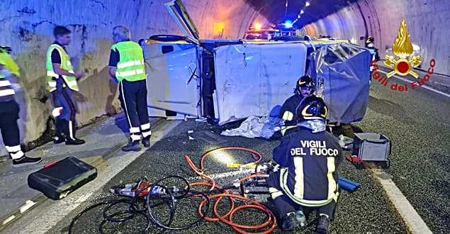 Incidente sulla A10 tra aeroporto e Pegli, due feriti al pronto soccorso