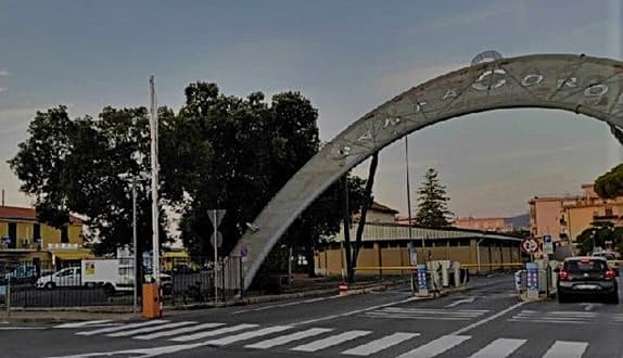 Incidente allo svincolo A10 di Celle Ligure, 20enne in codice rosso con elisoccorso Grifo