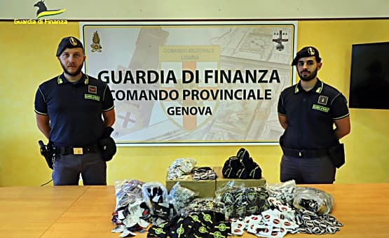 Genova contraffazione: sequestrate in porto 7099 etichette marchi contraffatti