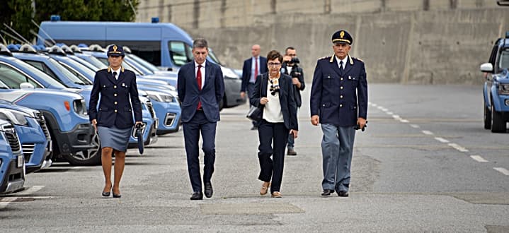 Il Capo della Polizia Vittorio Pisani in visita a Genova