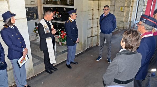 Commemorato l’agente Giuseppe Micale nel cimitero monumentale di Staglieno