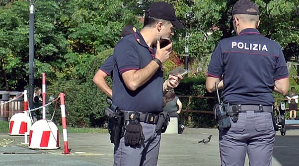 Ancora droga ai giardini della Fiumara, 19enne arrestato