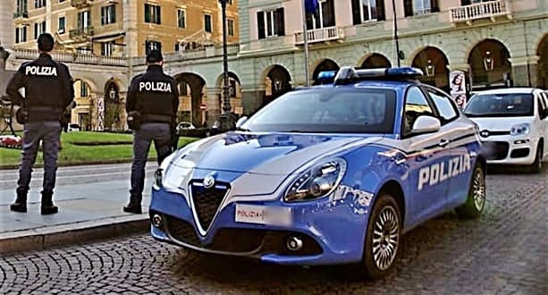 Savona aggressione in centro città con frattura del naso, denunciati due fratelli