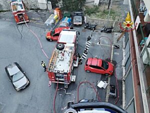 Incendio in via Vesuvio a 1