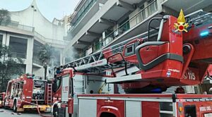 Incendio in via Vesuvio a Genova 3