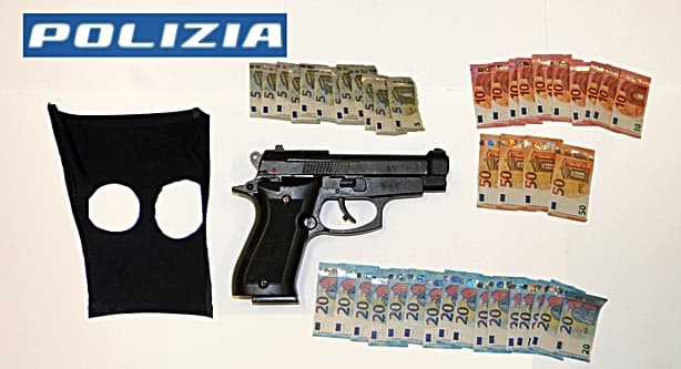 Savona rapina alla casa del supermercato con pistola e passamontagna, due arresti