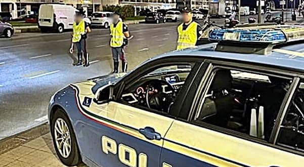 Polizia Stradale Savona contro il traffico e il riciclaggio di auto di provenienza delittuosa