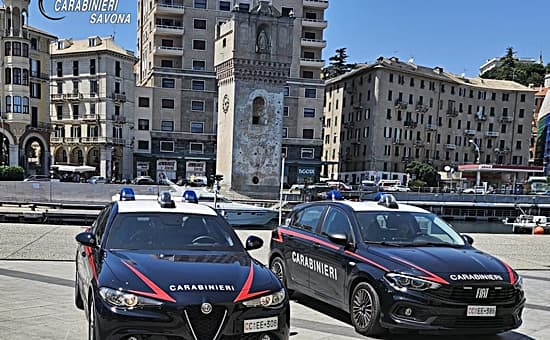 Savona tentato furto in una farmacia del centro