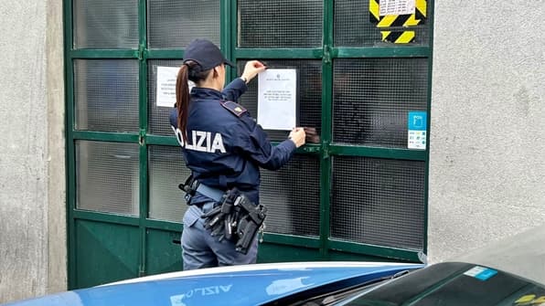 Questore Savona chiude un bar in Darsena per sette giorni