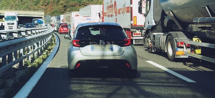 Incidente sulla A10 con 3 mezzi pesanti coinvolti tra Varazze e Celle, un ferito