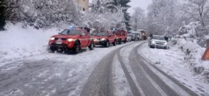 Neve autobus fuori strada 6